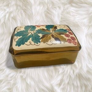 1960 Vintage Wade England jewelry box, hand-painted with floral design